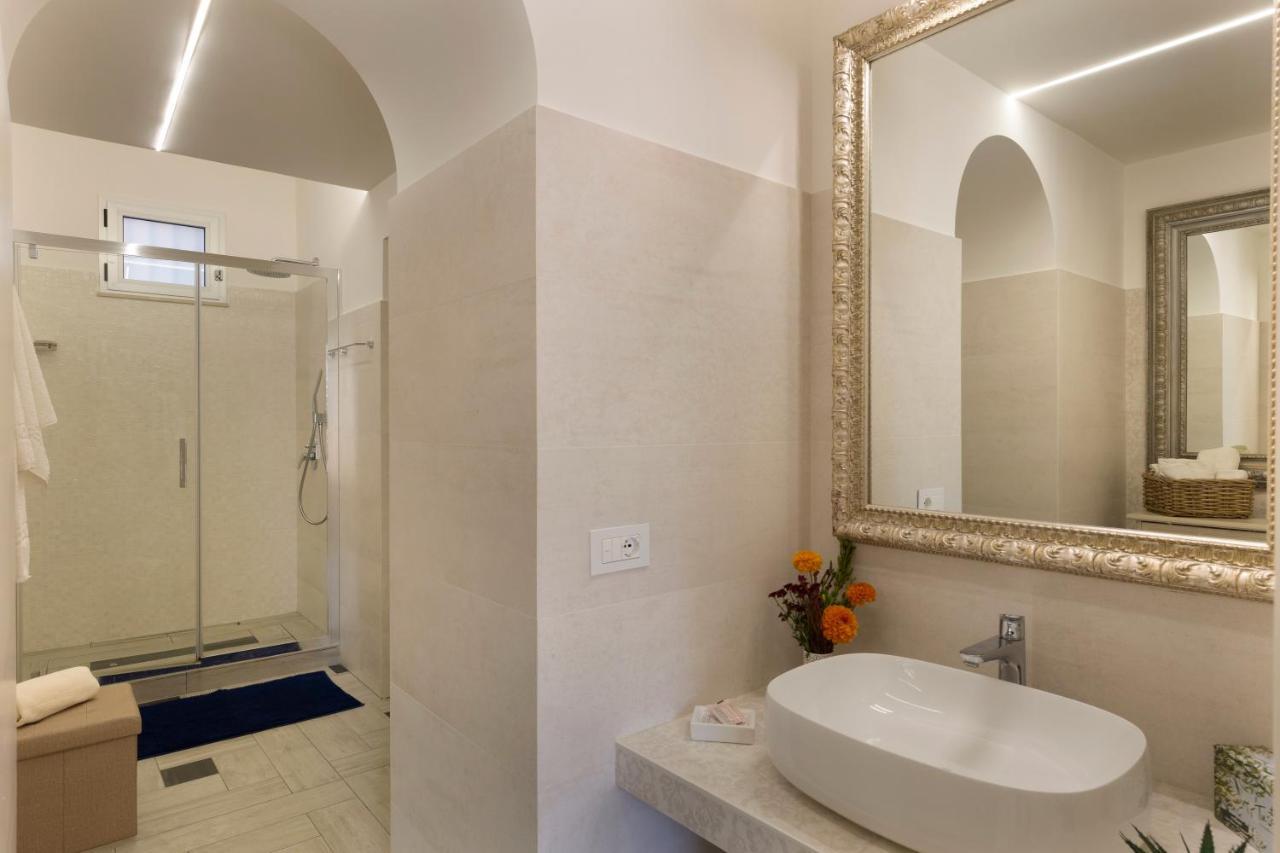 Yourhome - Royal Blue Suite Sorrento Esterno foto