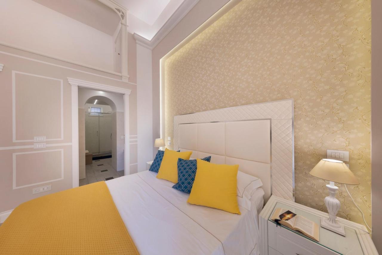 Yourhome - Royal Blue Suite Sorrento Esterno foto